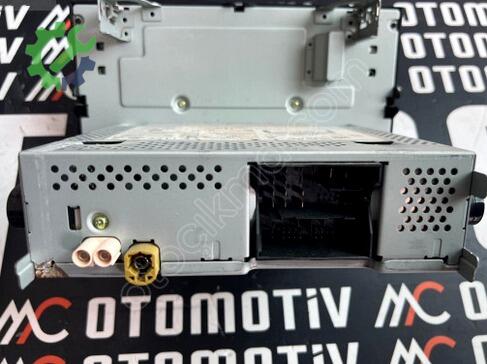 Volkswagen Golf Teyp 5G0035869A çıkma parça