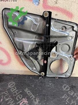 Volkswagen Bora Silecek Mekanizması 1J4839462C çıkma parça