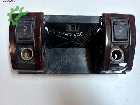 Jeep Grand Cherokee Torpido çıkma parça