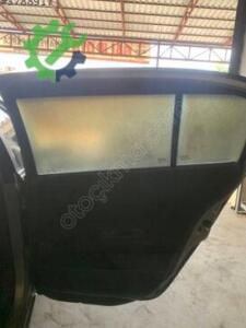 GRİ MEGANE 2 KAPI DÖŞEMESİ HATASIZ ORJİNAL ÇIKMA