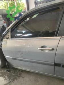 GRİ MEGANE 2 SOL ÖN KAPI DÖŞEMESİ HATASIZ ORJİNAL ÇIKMA