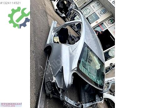 Renault Megane Çamurluk (arka) çıkma parça