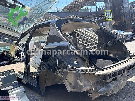 Peugeot 207 Çamurluk (arka) çıkma parça