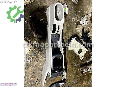 Peugeot 207 Torpido çıkma parça