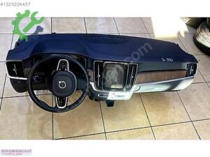 Volvo S90 Torpido Sökme Çıkma