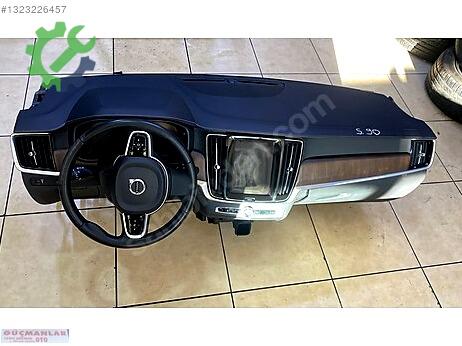 Volvo S90 Torpido çıkma parça