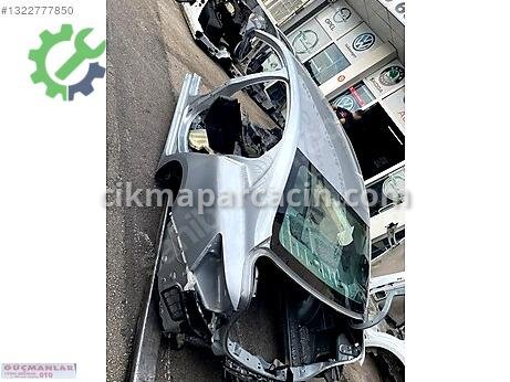 Renault Megane Çamurluk (arka) çıkma parça