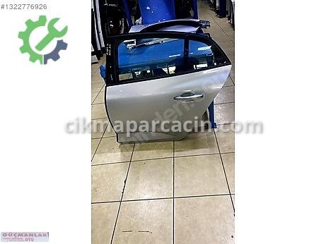 Renault Megane Çamurluk (arka) çıkma parça