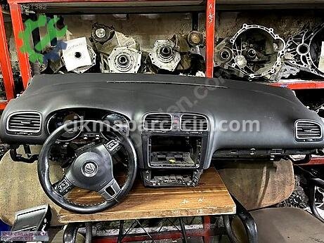 Volkswagen Golf Torpido çıkma parça