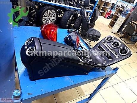 Mercedes-Benz Torpido çıkma parça