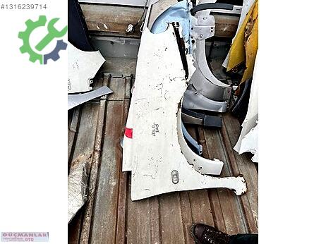 Volkswagen Polo Çamurluk (ön) çıkma parça