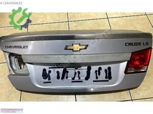 Chevrolet Cruze Bagaj Kapağı Çıkma