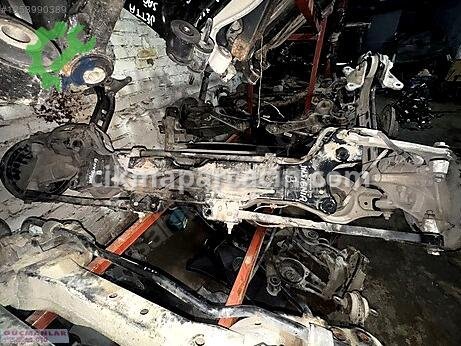 Opel Insignia Arka Dingil / Torsiyon çıkma parça