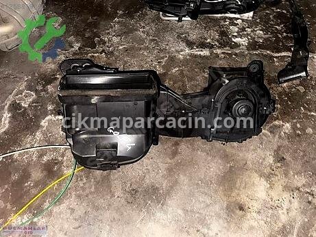 Volkswagen Golf Kalorifer Kutusu çıkma parça