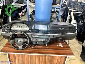 BMW 5 Serisi Torpido Çıkma