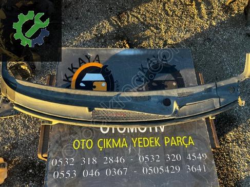 Honda City Ön Cam Izgarası çıkma parça