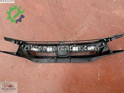 Honda Civic Ön Panjur 20-23 çıkma parça
