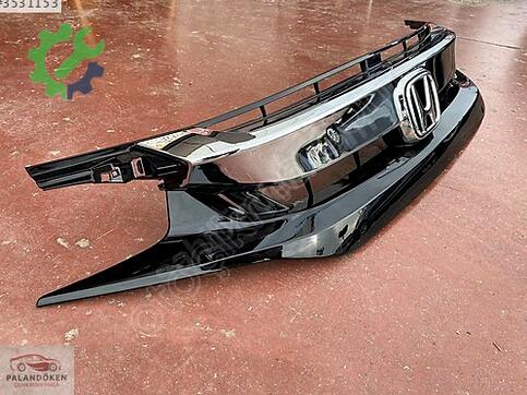 Honda Civic Ön Panjur 20-23 çıkma parça