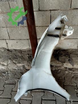 Honda Civic Sol Ön Çamurluk çıkma parça