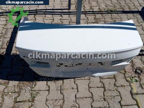 Honda Civic Bagaj Kapağı çıkma parça