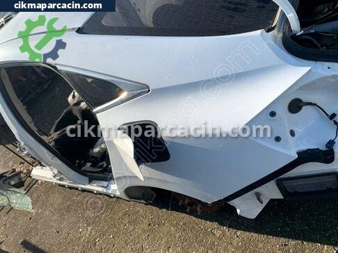 Honda Civic Sol Arka Çamurluk çıkma parça