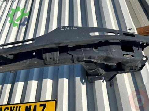 Honda Civic Ön Tampon Demiri çıkma parça
