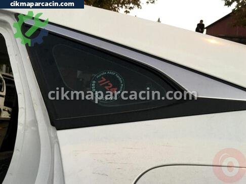 Honda Civic Sol Arka Kelebek Camı çıkma parça