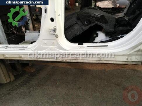 Honda Civic Marşpiyel çıkma parça