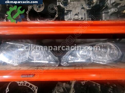 Honda Civic Sağ Ön Far çıkma parça
