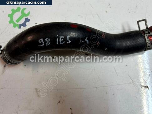 Honda Civic Radyatör Hortumu çıkma parça