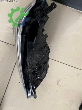 Honda Civic Sağ Ön Far çıkma parça