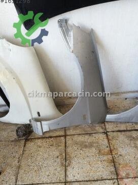 Honda Civic Sol Ön Çamurluk çıkma parça