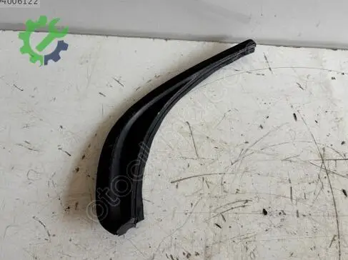 Honda Civic Sağ Arka Tavan Çıtası çıkma parça