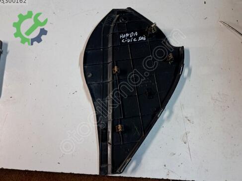 Honda Civic Sağ Torpido çıkma parça