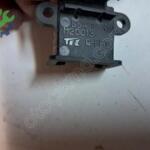 HONDA CİVİC VTEC SOL ARKA CAM DÜĞMESİ