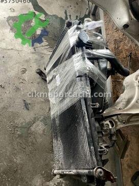 Honda Civic Radyatör çıkma parça