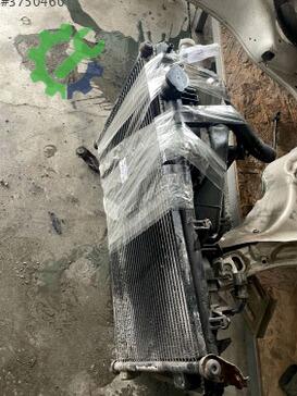 Honda Civic Radyatör VTEC2 çıkma parça