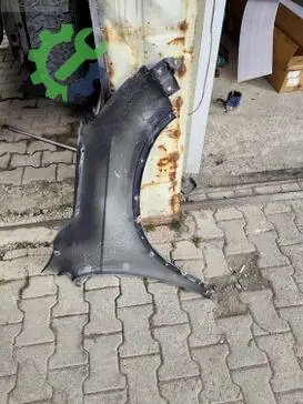 Honda CR-V Sol Ön Çamurluk çıkma parça