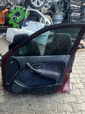 Honda Civic Sağ Ön Kapı çıkma parça