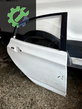 Hyundai Accent Sağ Arka Kapı çıkma parça