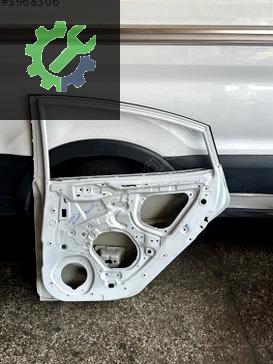 Hyundai Accent Sağ Arka Kapı çıkma parça