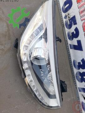 Hyundai Accent Sağ Ön Far çıkma parça