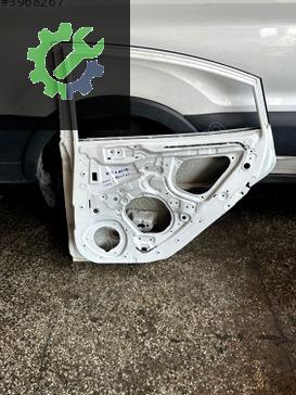 Hyundai Accent Sağ Arka Kapı çıkma parça