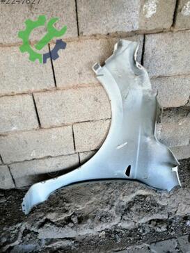 Hyundai i20 Sağ Ön Çamurluk çıkma parça