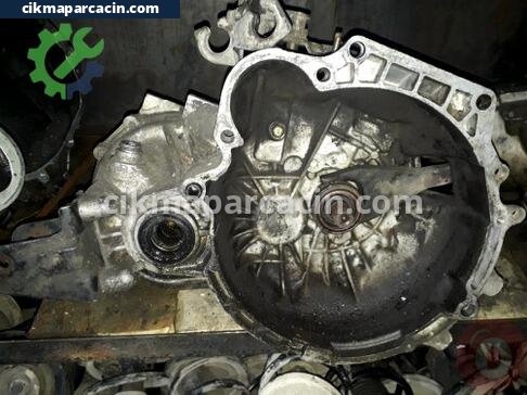 Hyundai Accent Şanzıman Komple çıkma parça