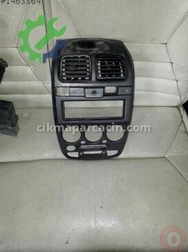 Hyundai Accent Teyp Çerçevesi çıkma parça