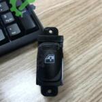 Hyundai Accent 06-11 Sağ Era Cam Açma Düğmesi –
