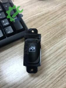 Hyundai Accent 06-11 Sağ Era Cam Açma Düğmesi –