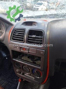 Hyundai Accent Teyp Çerçevesi çıkma parça
