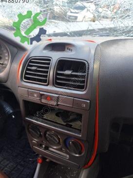 Hyundai Accent Teyp Çerçevesi çıkma parça